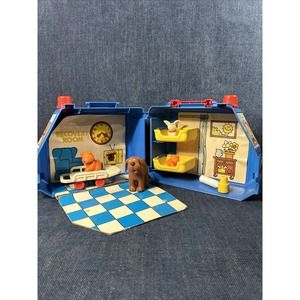 Vintage Playskool Traveling Pet Hospital Play Set incomplete 1976 decal damage